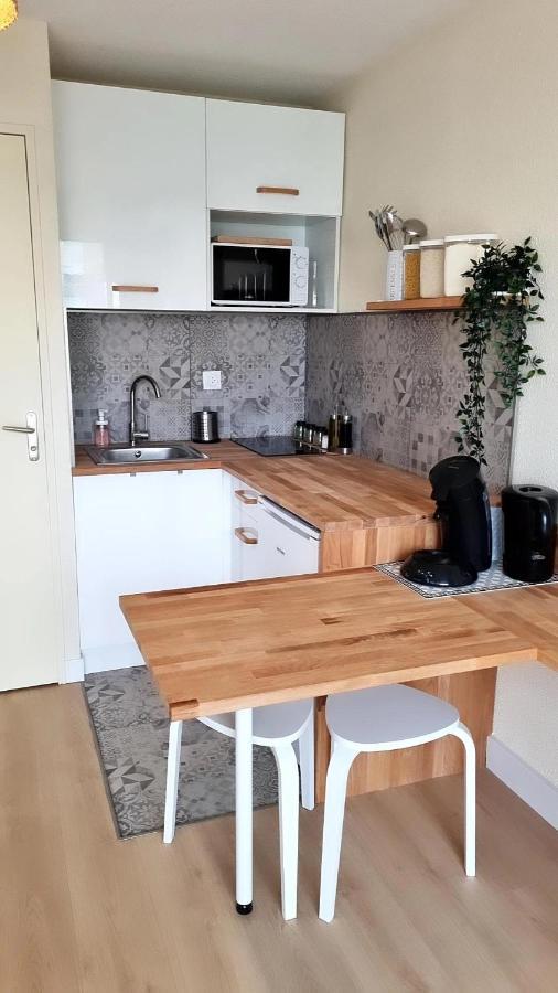 Studio Cabine Refait A Neuf A 3 Minutes A Pied De La Plage Apartment Le Grau-du-Roi Luaran gambar