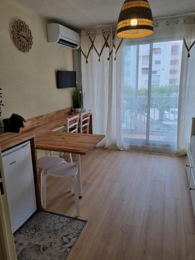 Studio Cabine Refait A Neuf A 3 Minutes A Pied De La Plage Apartment Le Grau-du-Roi Luaran gambar