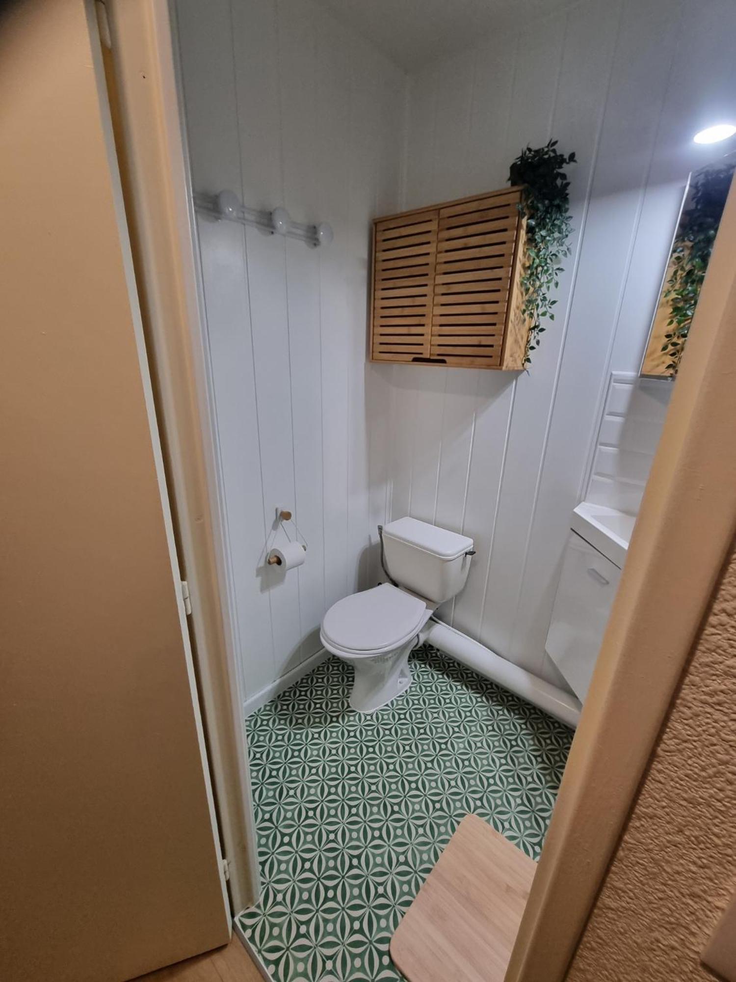 Studio Cabine Refait A Neuf A 3 Minutes A Pied De La Plage Apartment Le Grau-du-Roi Luaran gambar