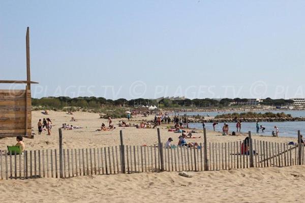 Studio Cabine Refait A Neuf A 3 Minutes A Pied De La Plage Apartment Le Grau-du-Roi Luaran gambar
